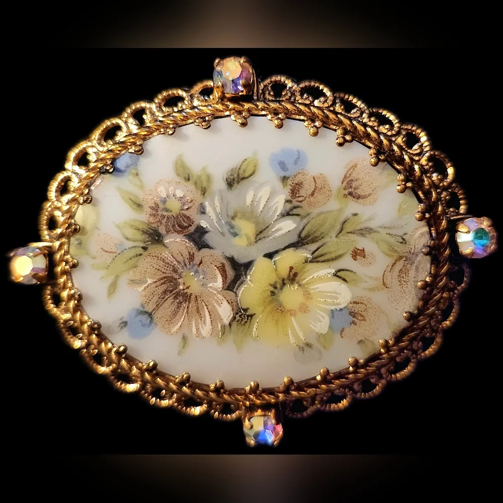 Vintage West Germany Hand Painted Floral Porcelain Cameo & AB Rhinestone Brooch - Picture 2 of 6